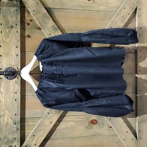 ELIZABETH AND JAMES BLACK TOP ELASTIC HEM SIZE MEDIUM Balloon Sleeves